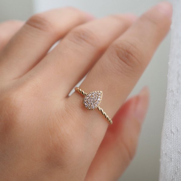 WYNN Ring- Cubic Zirconia (Yellow Gold)