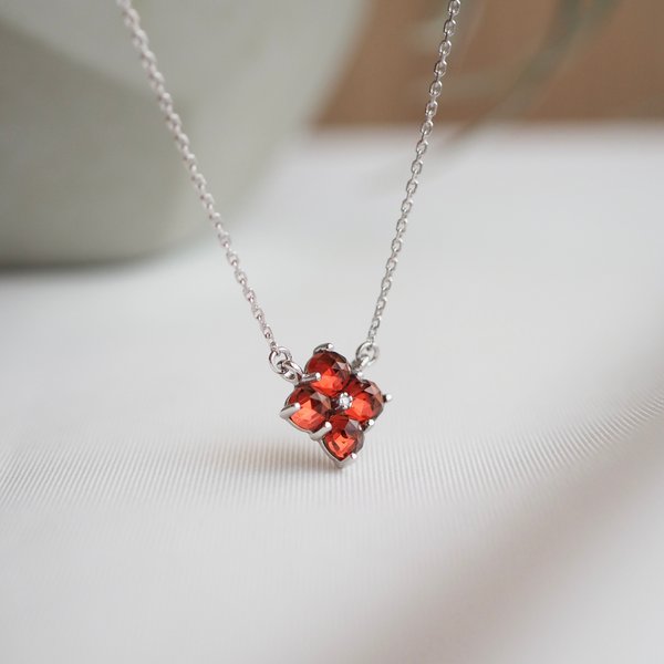 ERICA Necklace - Red Garnet (Silver)