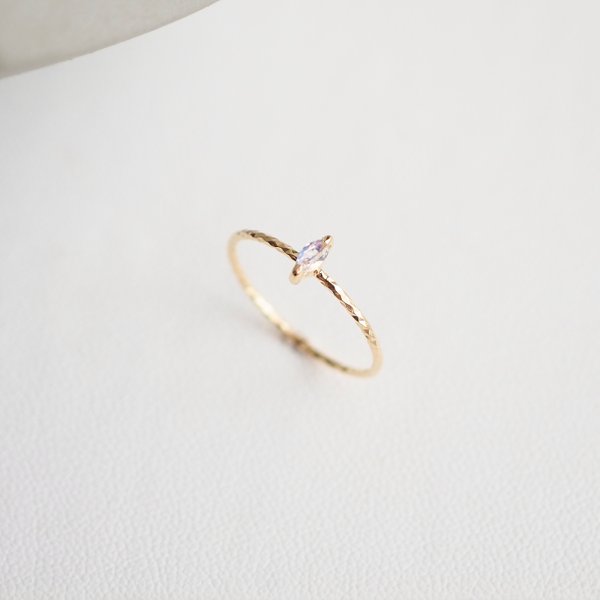 MIA Ring - Moonstone (Yellow Gold)