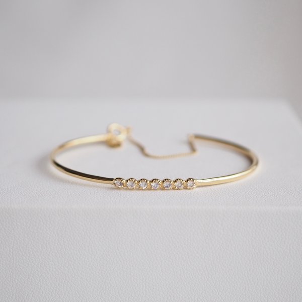 TIARA Bangle - Moonstone (Yellow Gold)