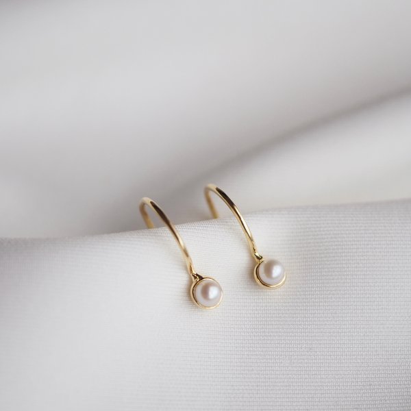 GWEN Pearl Earrings (Yellow Gold)