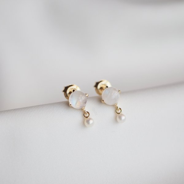 TIARA Earrings - Moonstone (Yellow Gold)