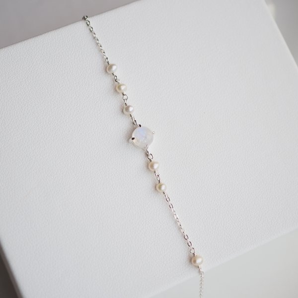 TIARA Bracelet - Moonstone (Silver)