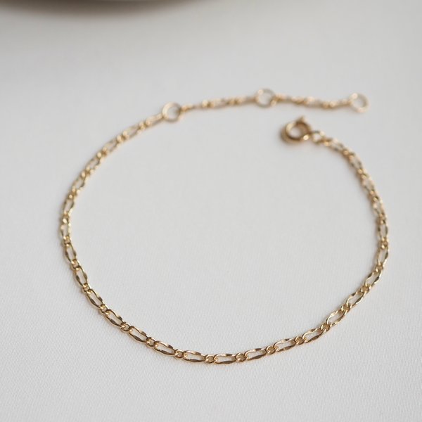 FIGARO Chain Bracelet (Yellow Gold)