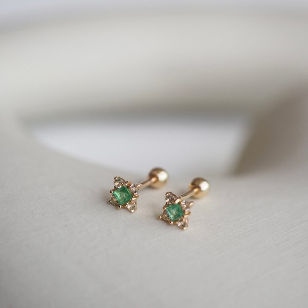 DAWN Barbell - Emerald in 14K Yellow Gold