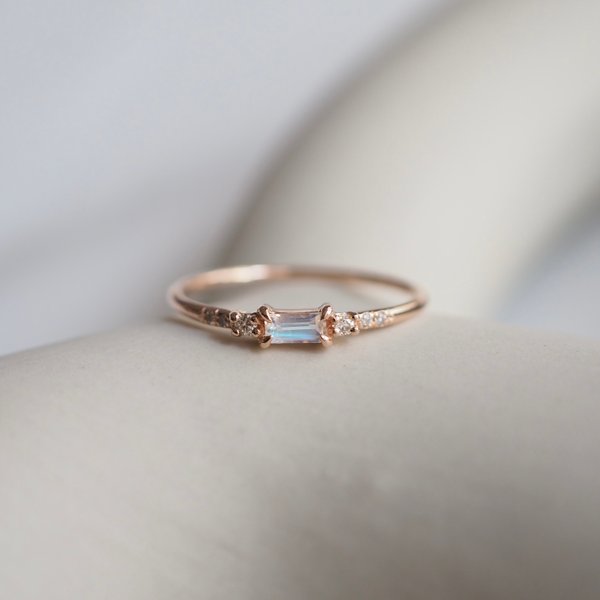 REGINA Ring - Moonstone in 14K Rose Gold