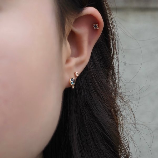 DAWN Barbell - Sapphire in 14K Yellow Gold