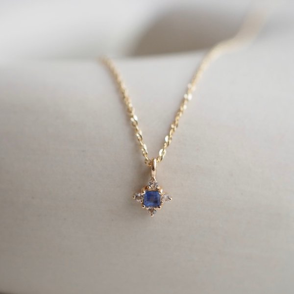 DAWN Necklace - Sapphire in 14K Yellow Gold
