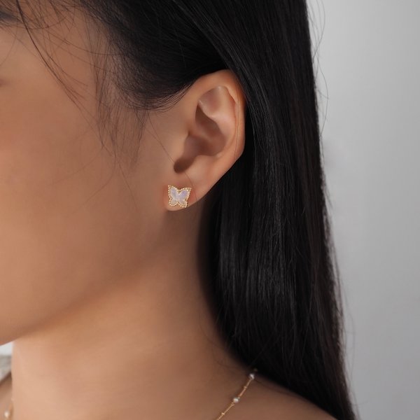 ELLERY Earrings - Moonstone (Yellow Gold)