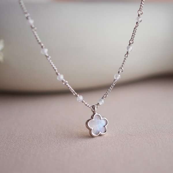 FLEUR Necklace - Moonstone (Silver)