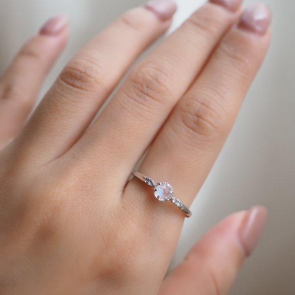 ROSETTE Ring - Moonstone (Silver)