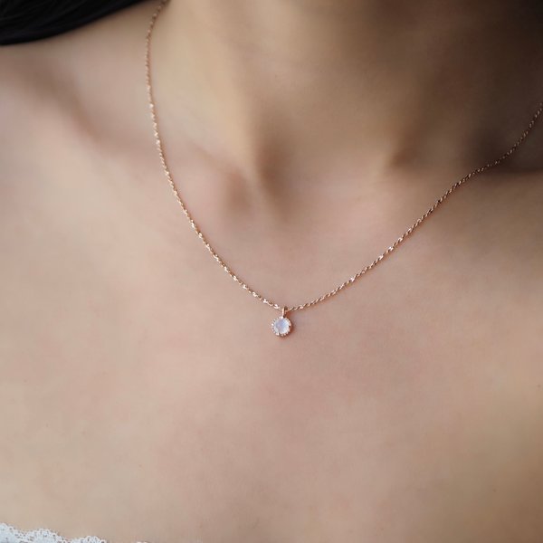 ROSETTE Necklace - Moonstone (Rose Gold)