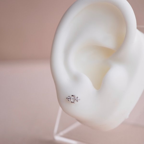 LESLIE 14K White Gold Barbell Earring (Single)
