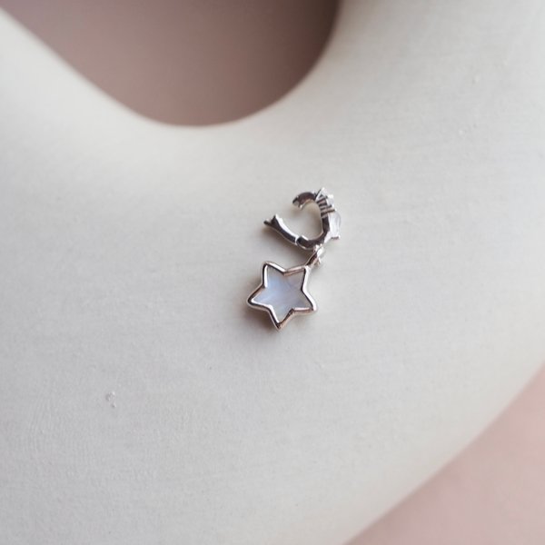 SOLIS Charm Pendant - Moonstone (Silver)