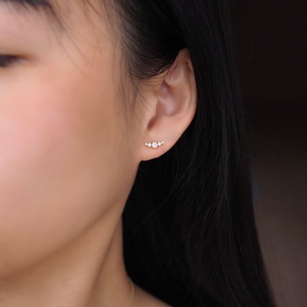 JUDITH Earrings - Moonstone (Yellow Gold)