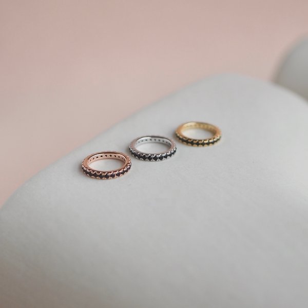 ESSENTIAL Ring Pendant - Black Spinel
