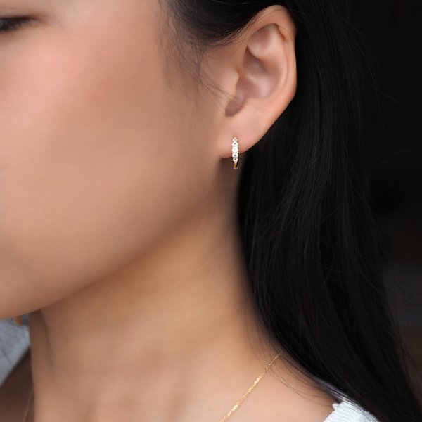 ESTHER Huggies - White Topaz (Yellow Gold)