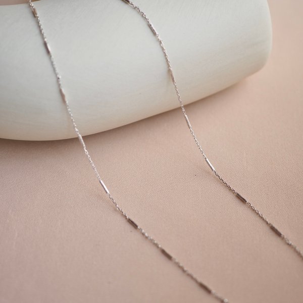 BAR Chain Necklace