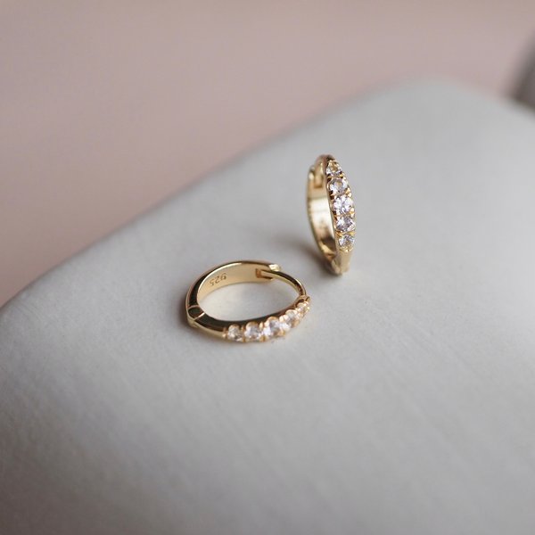 ESTHER Huggies - White Topaz (Yellow Gold)