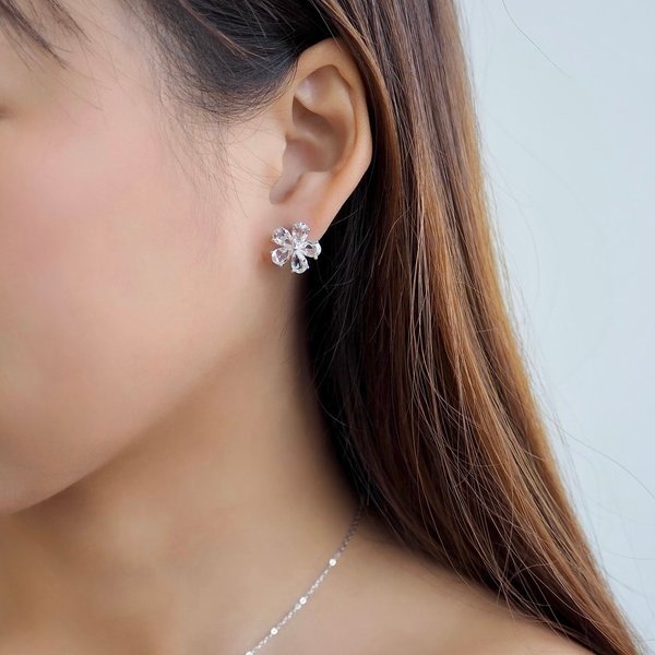 MELISSA Earrings - Clear Quartz (Silver)