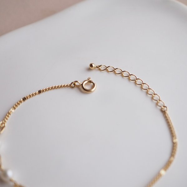 SERA Bracelet - Pearl (Yellow Gold)