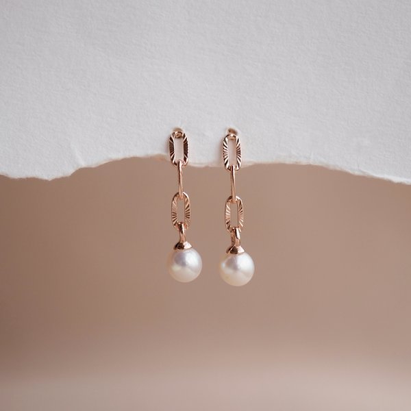 SERA Earrings - Pearl (Rose Gold)
