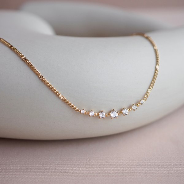 EUNICE Necklace - White Topaz (Yellow Gold)