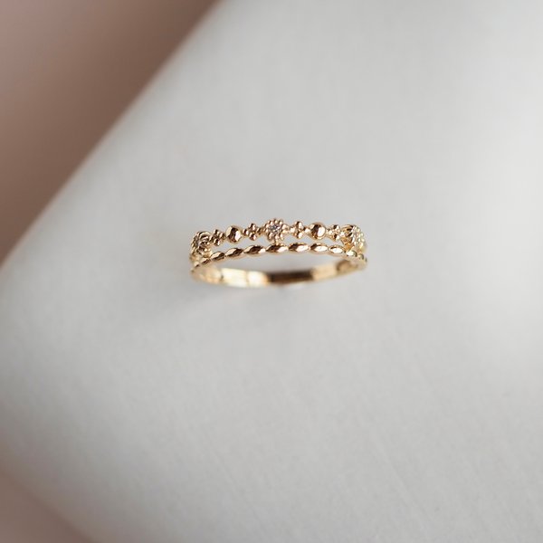 PHOEBE Ring - Lab Grown Diamond (Yellow Gold)