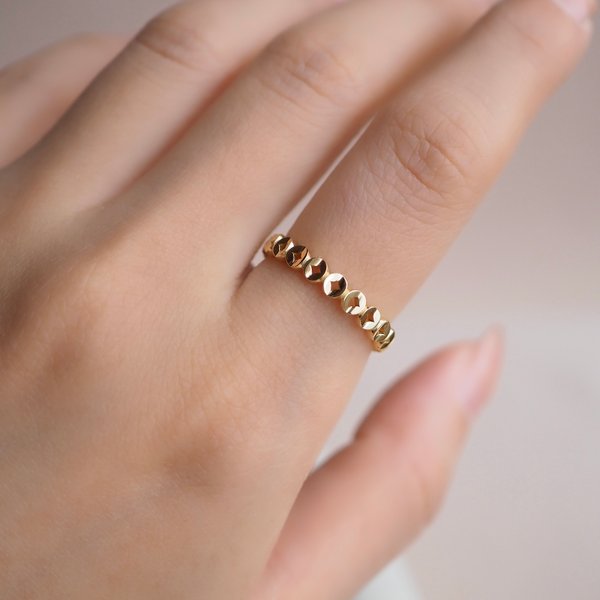 NORA Ring (Yellow Gold)