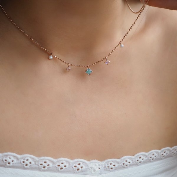 CAMELLIA Necklace - (Rose Gold)