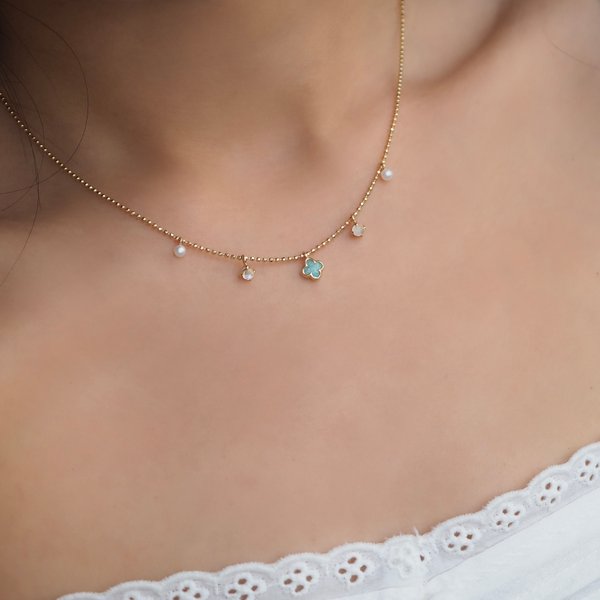 CAMELLIA Necklace - (Yellow Gold)