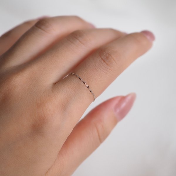 Mini Star Chain Ring - 14K White Gold