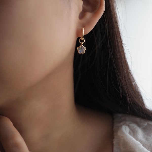 FLEUR Mini Charms - Moonstone (Yellow Gold)