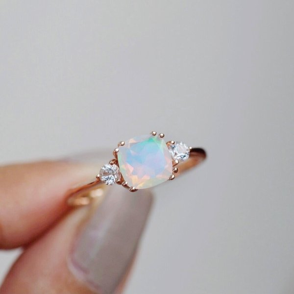 DION Ring - Opal
